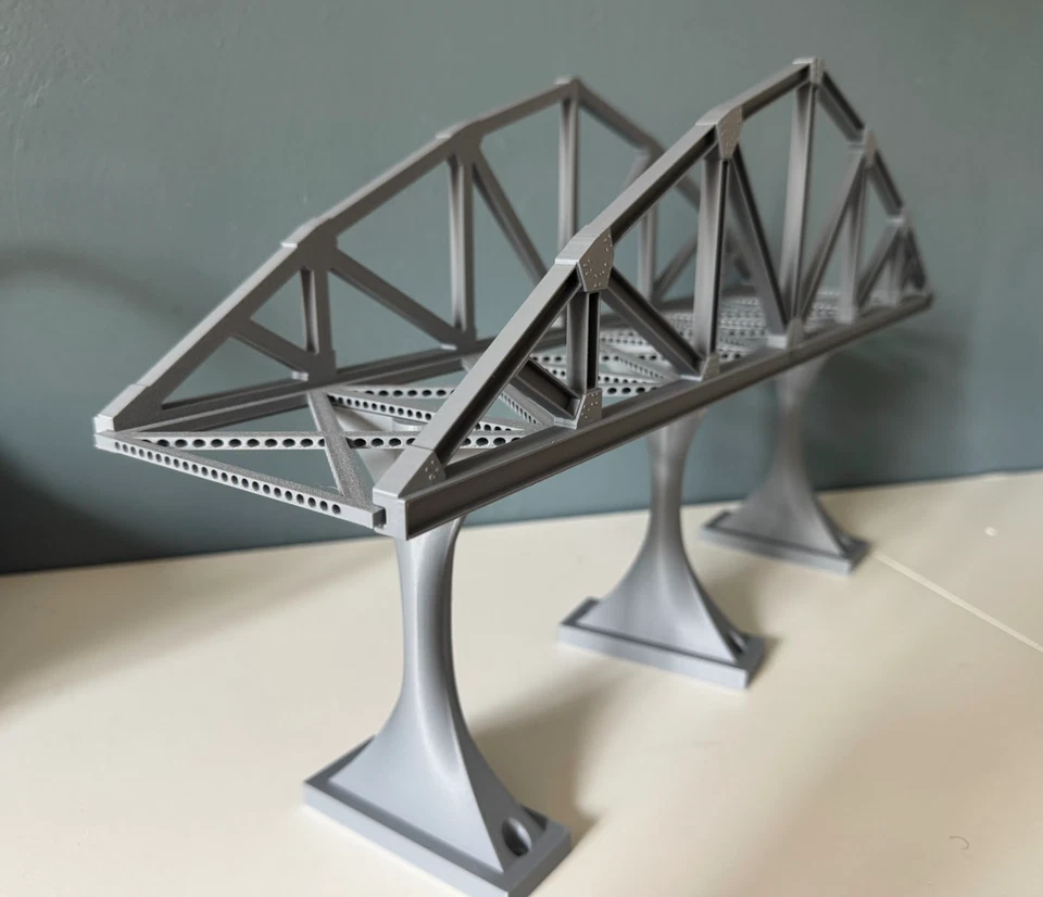 O Scale 80’ Single Bridge Kit supports up to 4" wide track - Image 2 of 4