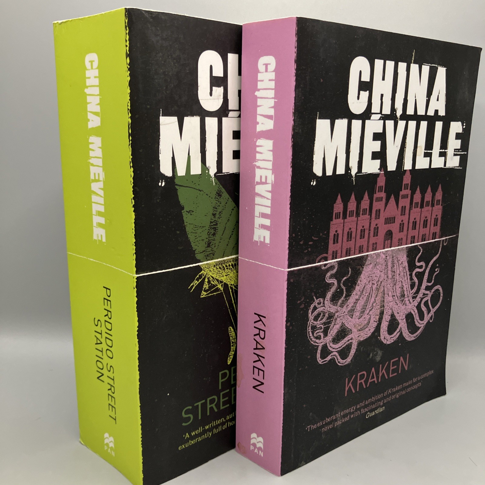 China Mieville Kraken Perdido Street Station 2 Paperback Bundle Lot