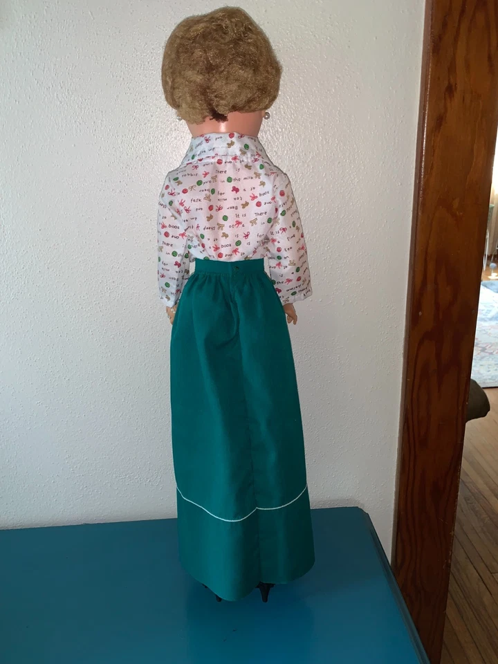 Ropa de muñeca se adapta a 25" Flecha o Plástico Duro Muñeca Escuela Mármol Conjunto Falda Top y Foto 4 de 4