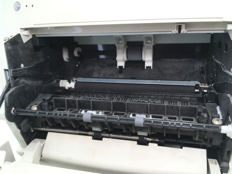 FOR PARTS HP LaserJet 1100 Model C4224A Standard Laser Printer - Image 2 of 4