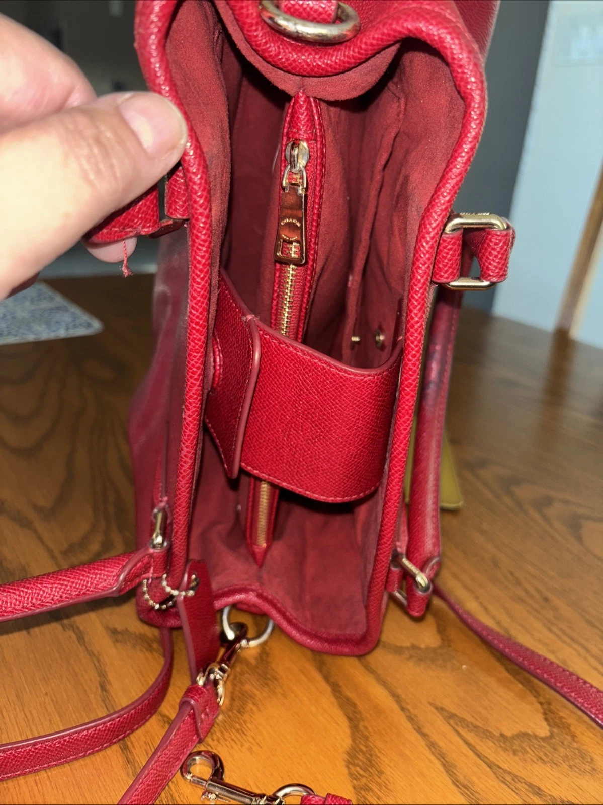 Borsa a tracolla Coach Margot in pelle colorblock rossa F37248 certificato di autenticità