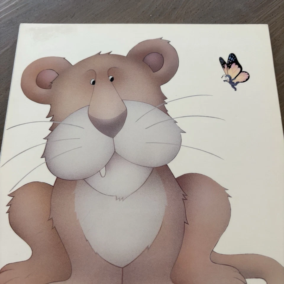 S. Moskowitz Cachorro de León y Mariposa Cuadro Placa Vintage 1978 Bebé Arte de Pared Foto 3 de 4