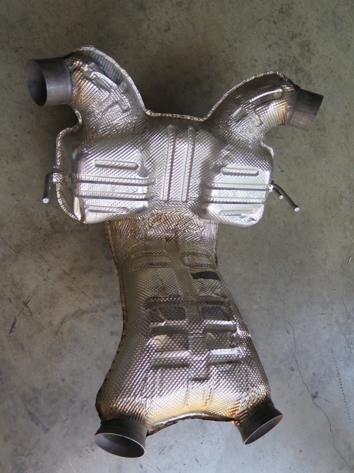 OEM  McLaren 570S Rear Exhaust Muffler 13HA004CP.  (11E1)
