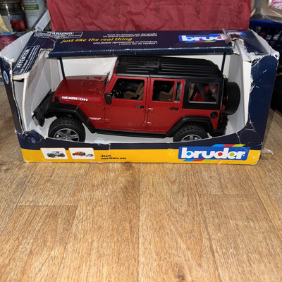 Bruder 02525 Jeep Wrangler Unlimited Rubicon