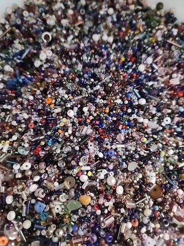 Seed Beed Plus Miscellaneous Happy Beads for Jewelry Making 10 Oz Lot # 22