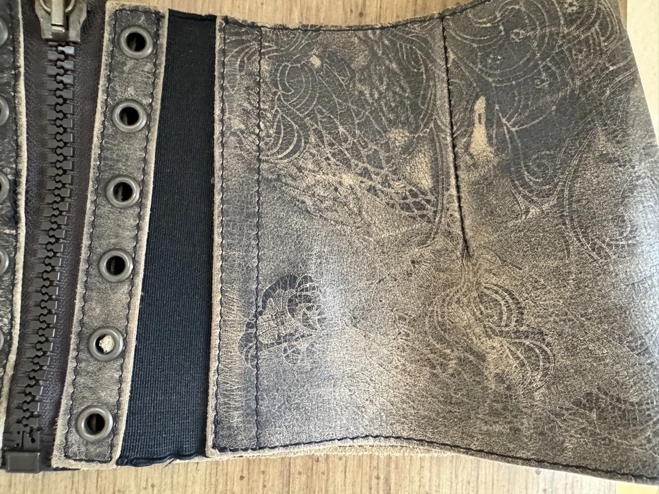 Hermoso artículo de cinturón diésel vintage es raro en excelente estado talla mediana Foto 2 de 4