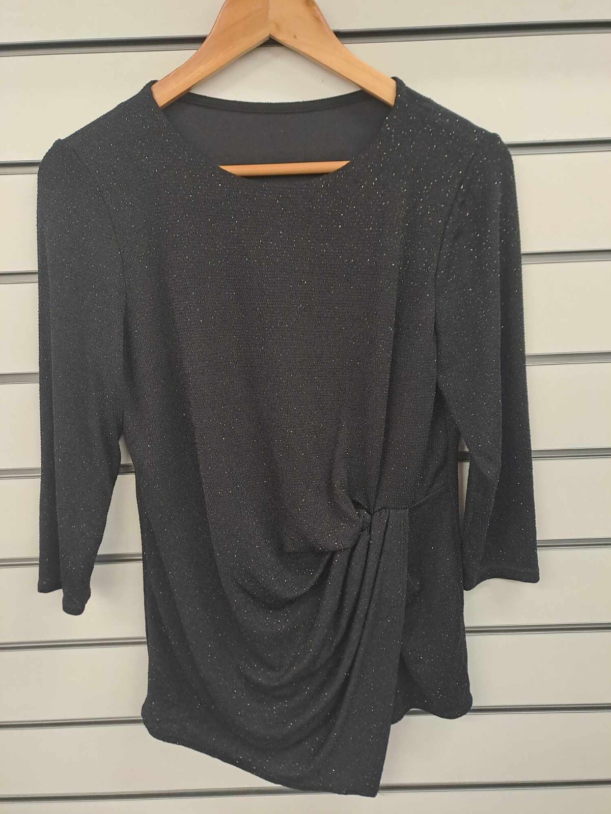 ЗЕРКАЛЬНАЯ ПОВЕРХНОСТЬ DAMEN TWIST SIDE GLITZER TOP SCHWARZ GRÖSSE 12 NEU (артикул 534)