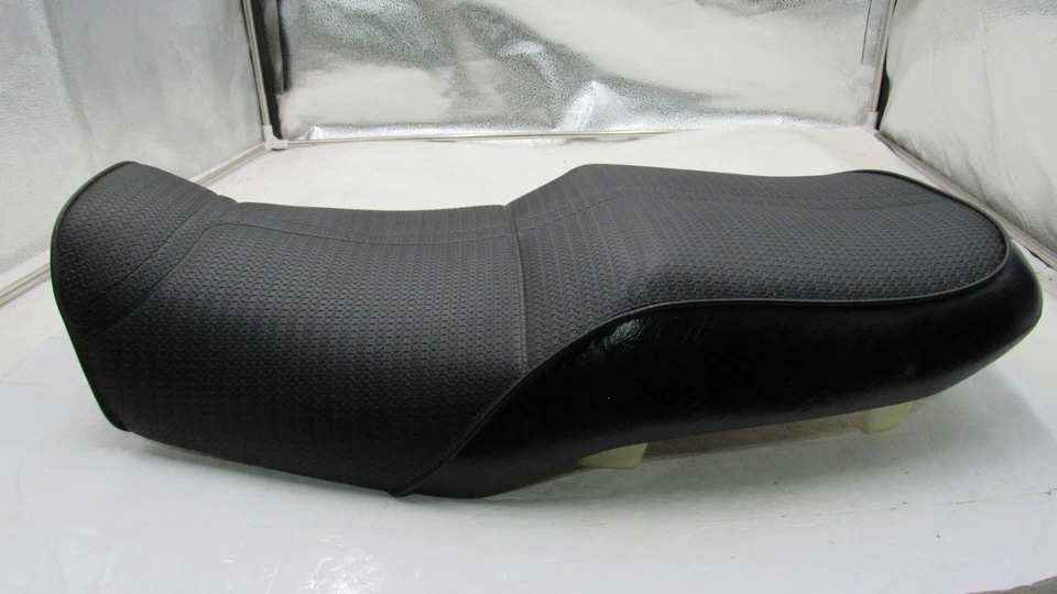 Kawasaki ZR1100C ZR1100 ZRX1100 1999 asiento OEM Foto 2 de 4