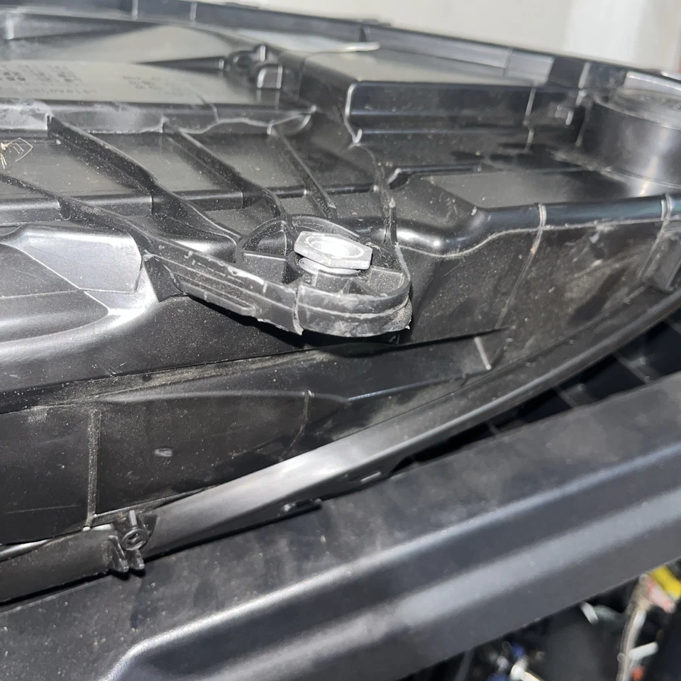 Faro LED PDLS derecho derecho derecho del pasajero Porsche Macan 2019-2022 fabricante de equipos originales Foto 4 de 4