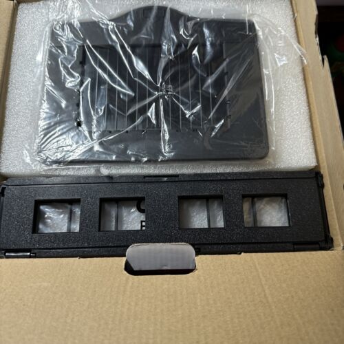 Ion Pics 2 SD Scanner Photo Slide and Film Scanner Complete Color Screen - Picture 2 of 3