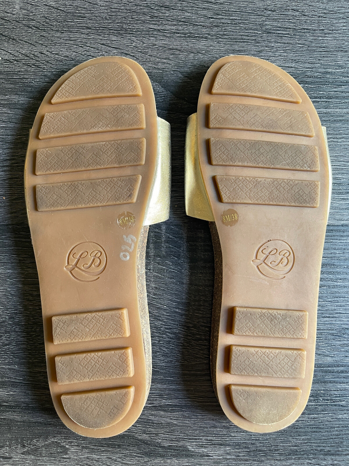 PANTOFOLA D’ORO Pantofole oro marca Lucky con fibbia e suola in sughero taglia 8M