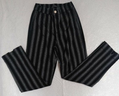 one striped pants
