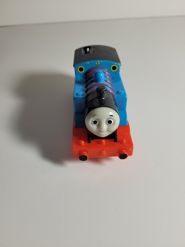 Thomas & Friends TrackMaster THOMAS Motorized Train Engine 2009 Mattel TESTED - Picture 5 of 5