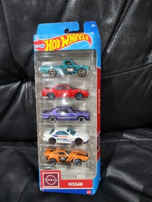 HOTWHEELS CITY TRACK BUILDER - 5 PACK NISSAN UNIMITED 1:64 scale NEW! 3+