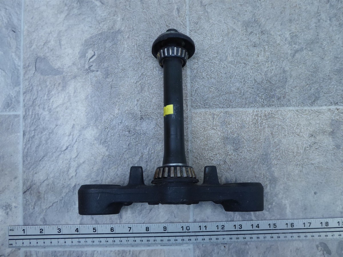 1993 Suzuki GSX750F Katana S152-1. triple tree steering stem lower
