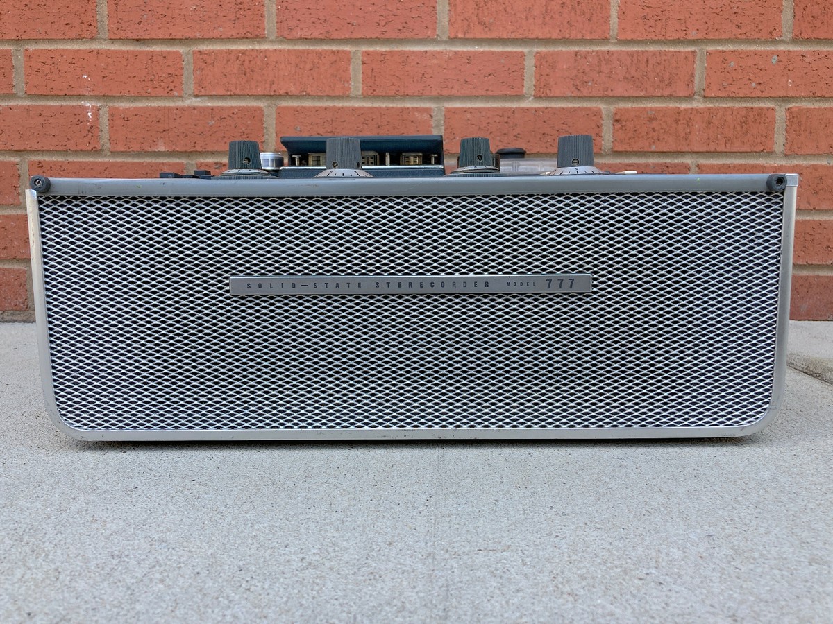 Sony Tape Machine Model TC-777-2 Solid State Sterecorder