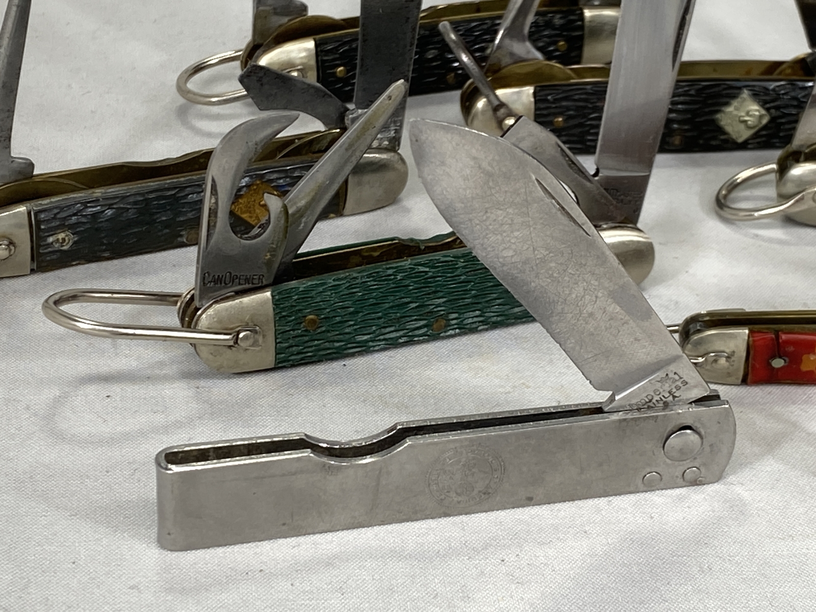 DEALER LOT OF 10 CUB SCOUTS/BROWNIE Folding Knives IMPERIAL, CAMILLUS