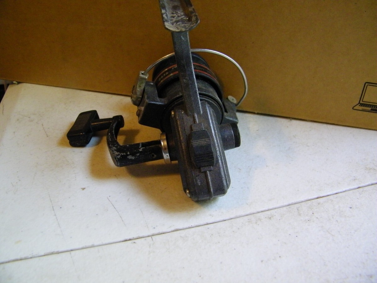 Shakespeare Pro-Touch 2435 Gear Ratio 4.6:1 Spinning Fishing Reel