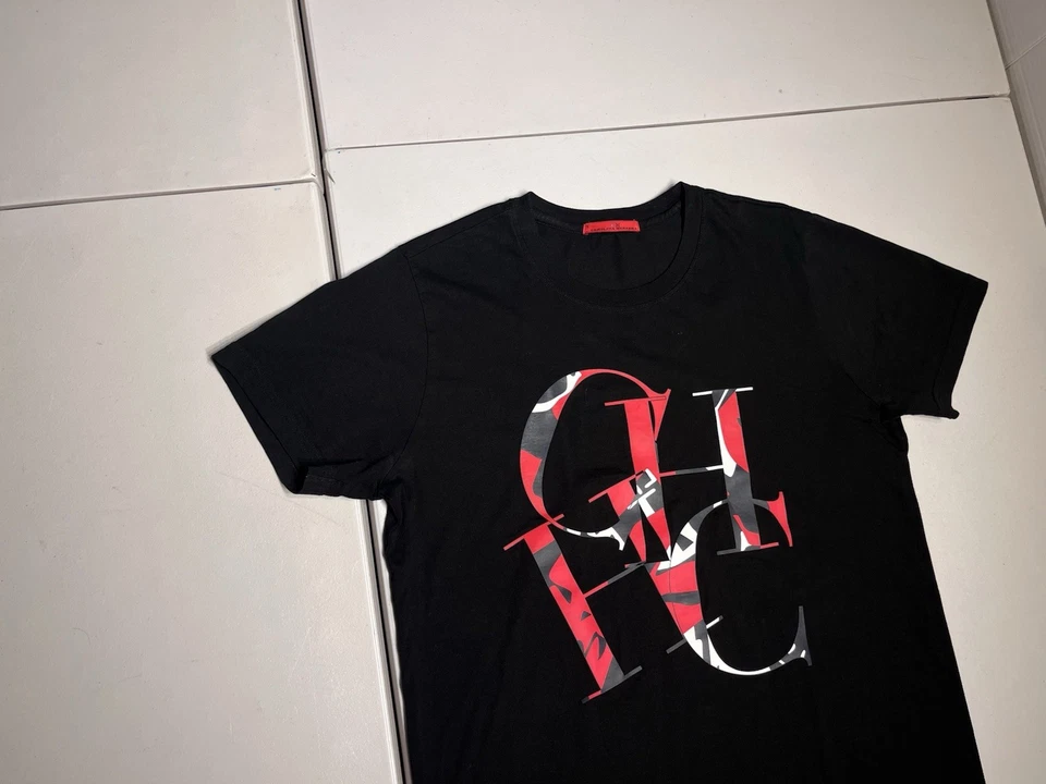 Camiseta Carolina Herrera Hombre Grande Negra Roja Azul Blanca Logo Grande Algodón Camiseta Foto 2 de 4