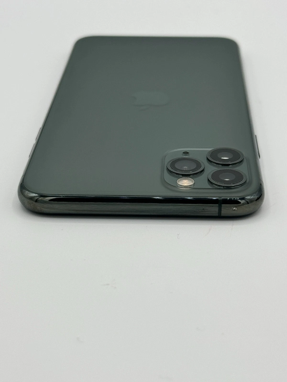 Apple iPhone 11 Pro Max - 64 GB -Midnight Green (Unlocked)- GRADE