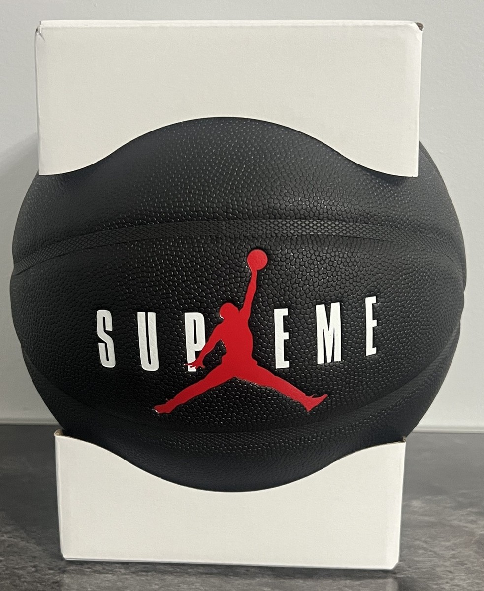 Jordan x Supreme 2024 Basketball Ball Black Size 7 HM6807 070 New
