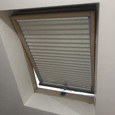 WHITE BLACKOUT PLEATED BLIND for VELUX GGL 2 or M08 or 308 - THERMAL