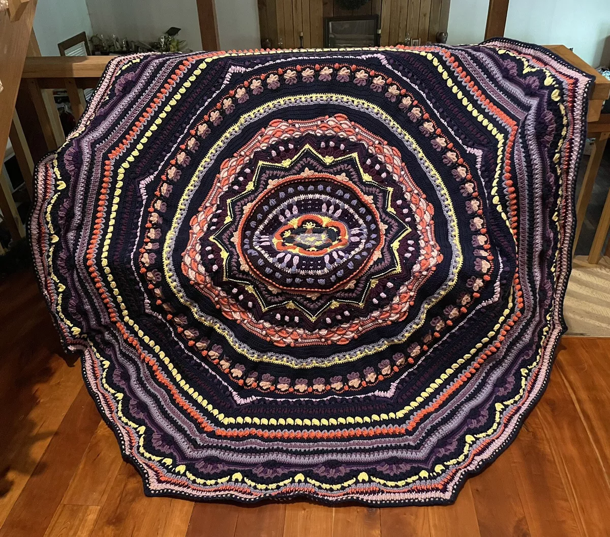 Mandala Blankets to Crochet [Book]