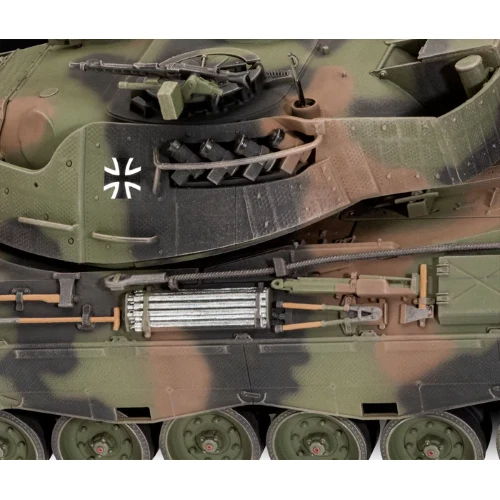 LEOPARD 1A5 KIT 1:35 Revell Kit Mezzi Militari Modellino Nuovo - Immagine 4 di 4