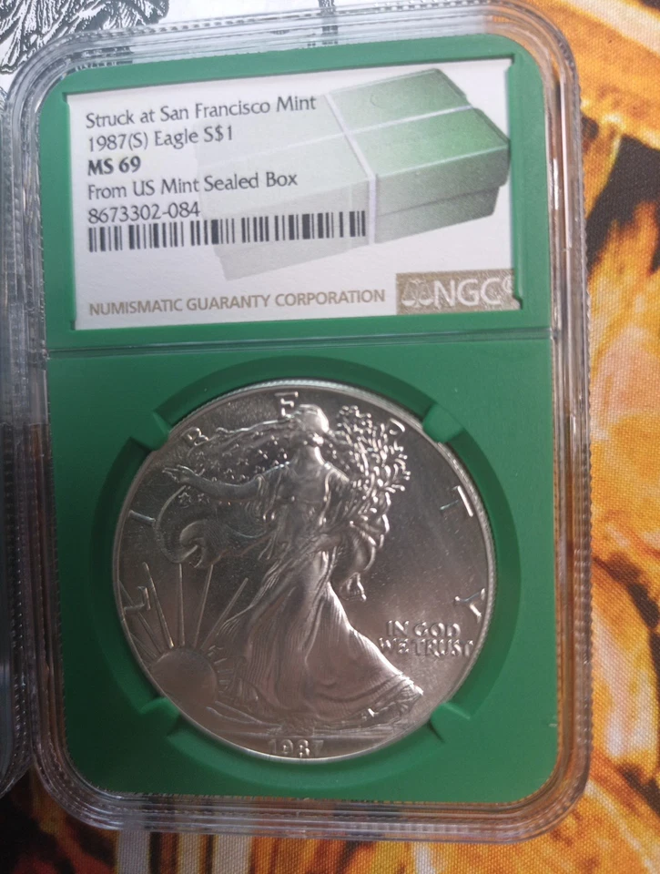 1986 S & 1987 S Silver Eagle NGC MS69 (Green Core) ER110-113 - Image 3 of 4