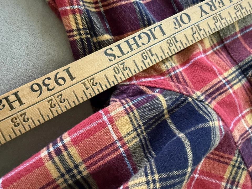 LL Bean Signature Shirt Button Up Flannel Red Blue Plaid Cotton Mens Large Slim - Image 4 of 4
