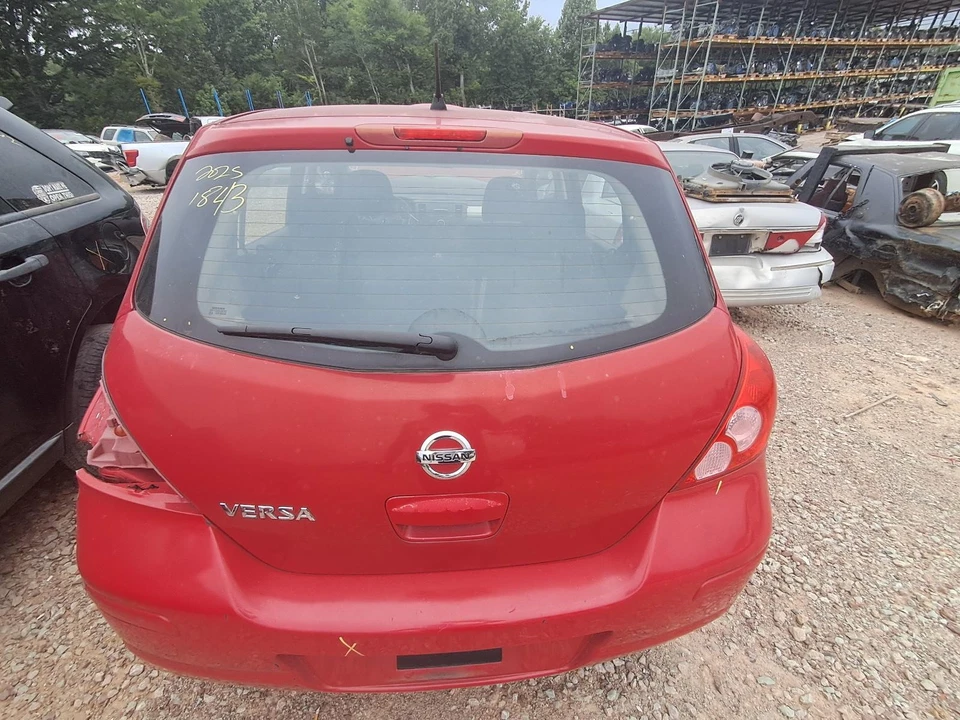 Used Front Right Fender fits: 2012 Nissan Versa Front Right Grade A Foto 3 de 4