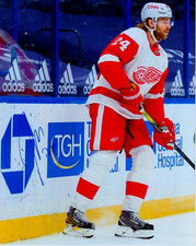 JON MERRILL autographed SIGNED DETROIT RED WINGS 8X10 photo