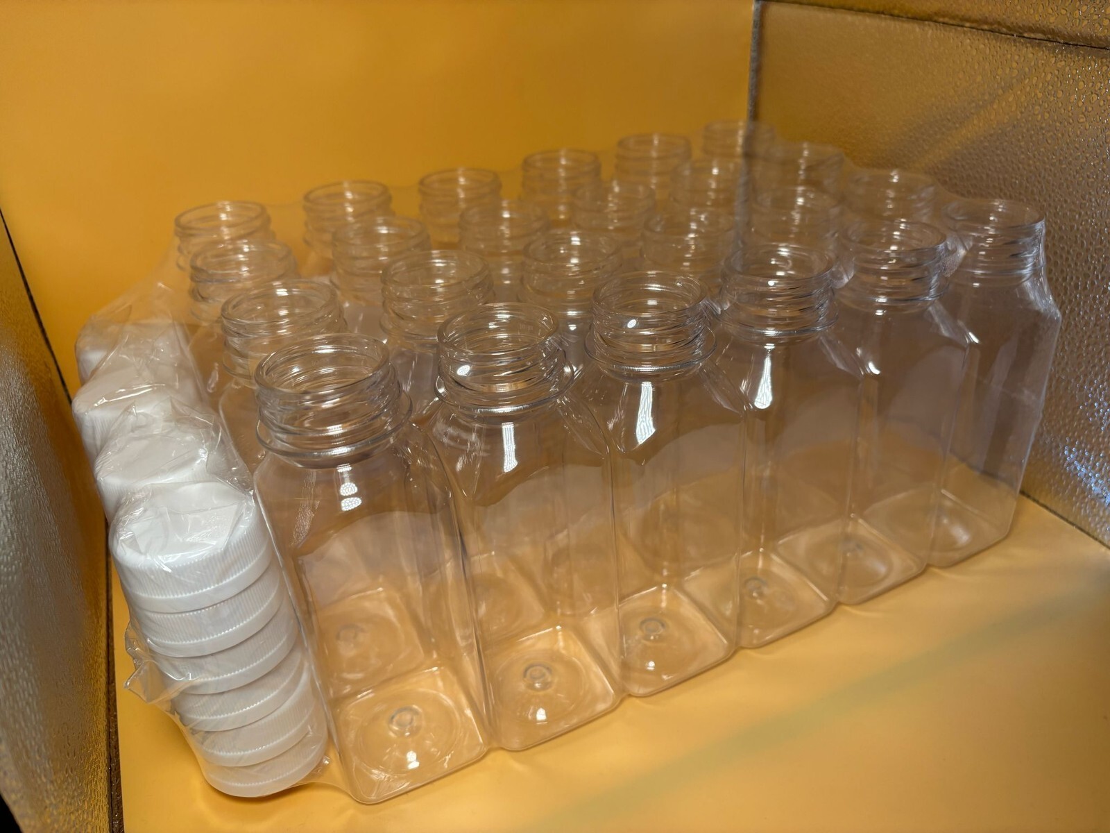 16 OZ Plastic Juice Bottles, Empty Beverage CLEAR Bottles with Black Caps