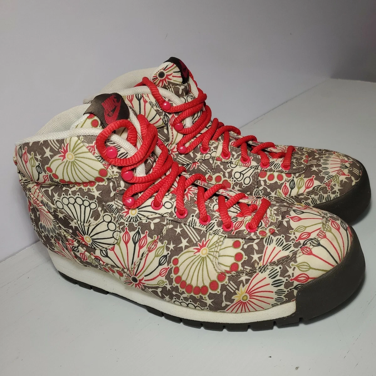Nike floral high clearance tops