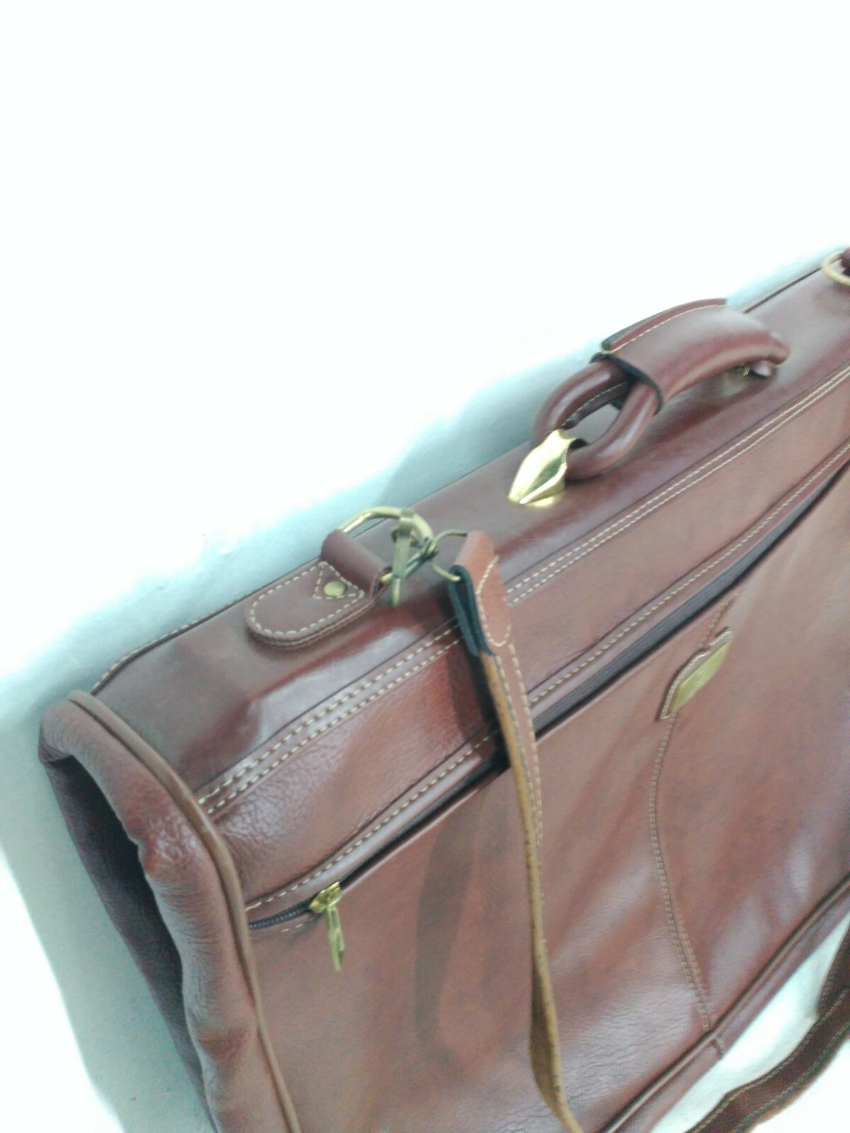 Porta trajes en Polipiel de calidad. Marca VALISA #resurreccion/segundamano#