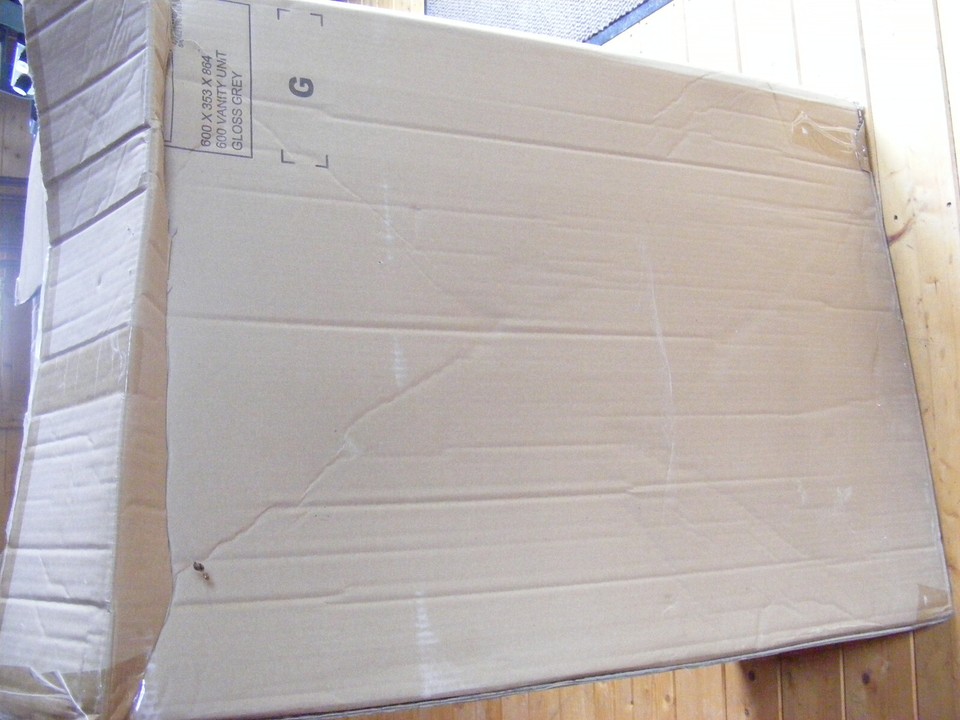 Victioria Plumb Grey Gloss Bathroom 600 floorstanding vanity unit and