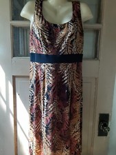 Dressbarn Woman's Sleeveless Dress Size 12
