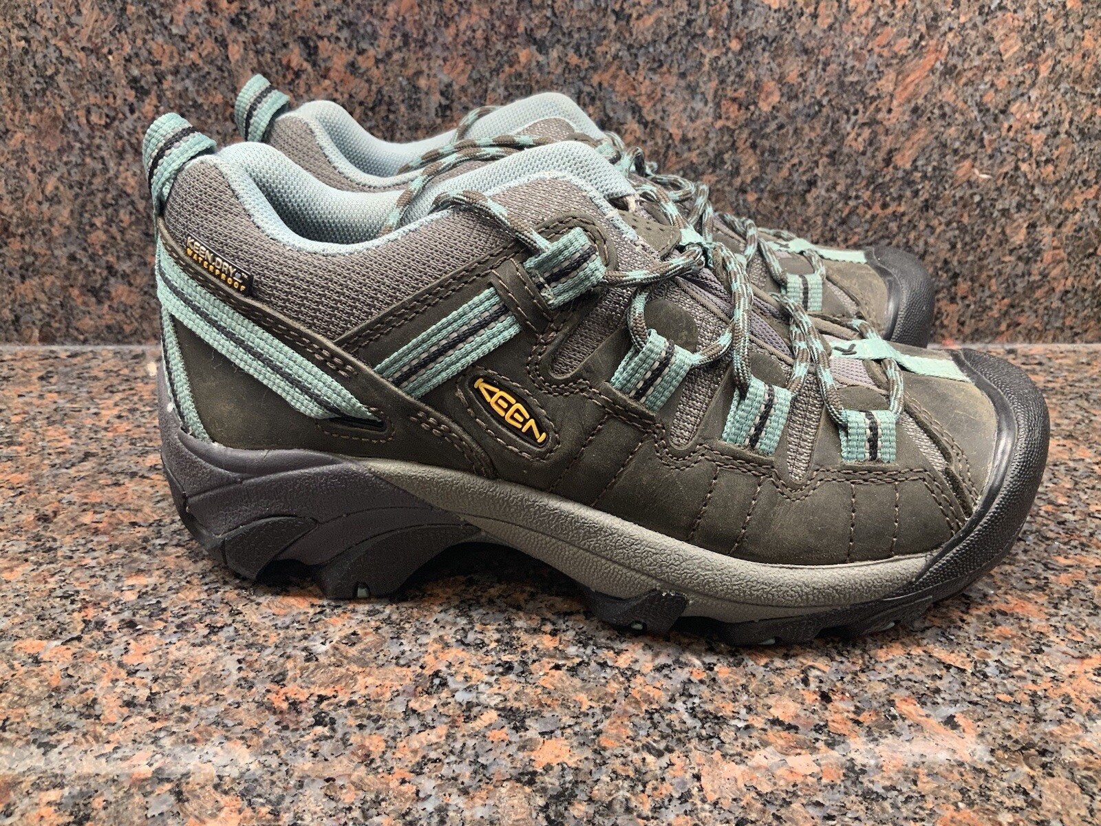 KEEN Targhee II WP scarpe da trekking da donna taglia 6 nere oliva blu minerale 1012244