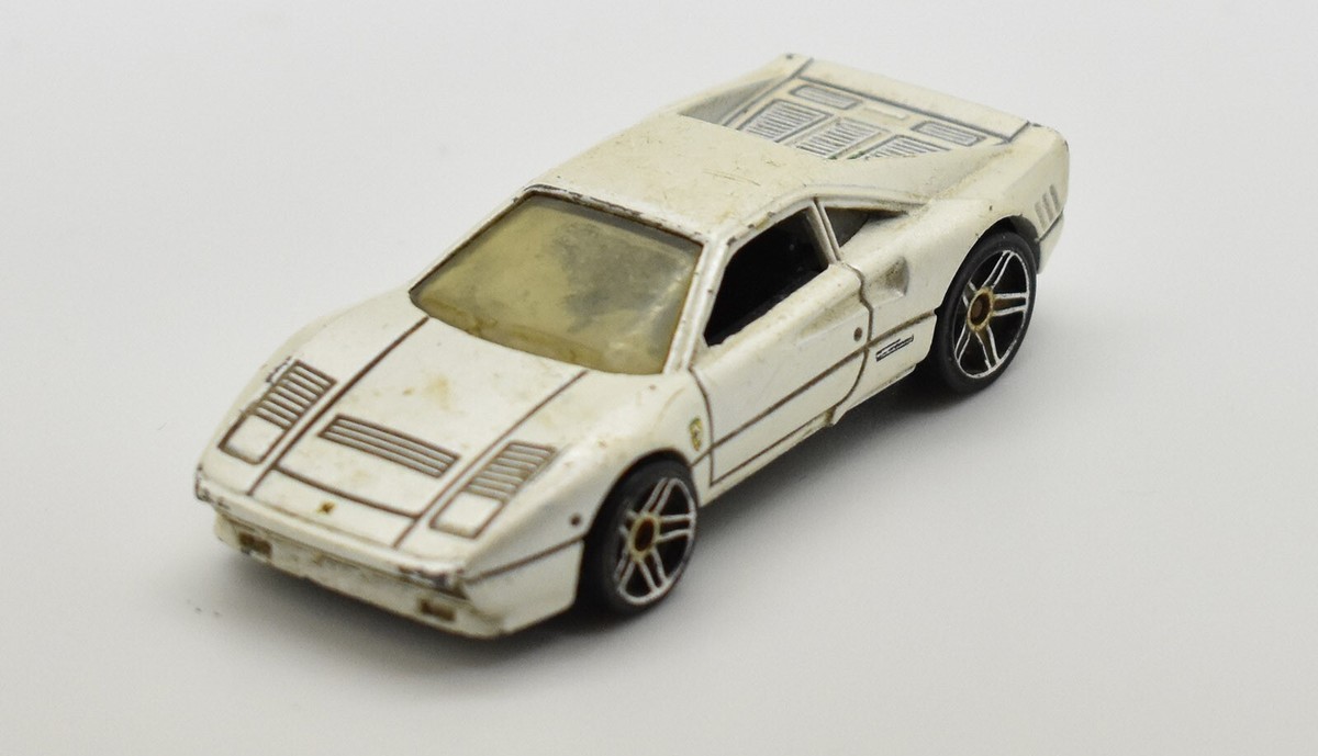 Hot Wheels Ferrari 288 GTO White Loose Diecast Car Thailand Hot Wheels Ferrari 288 GTO White Loose Diecast Car Thailand
