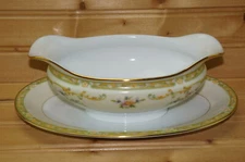 Noritake Arlene Gravy Boat or Sauce Bowl with Underplate, 9 1/4"