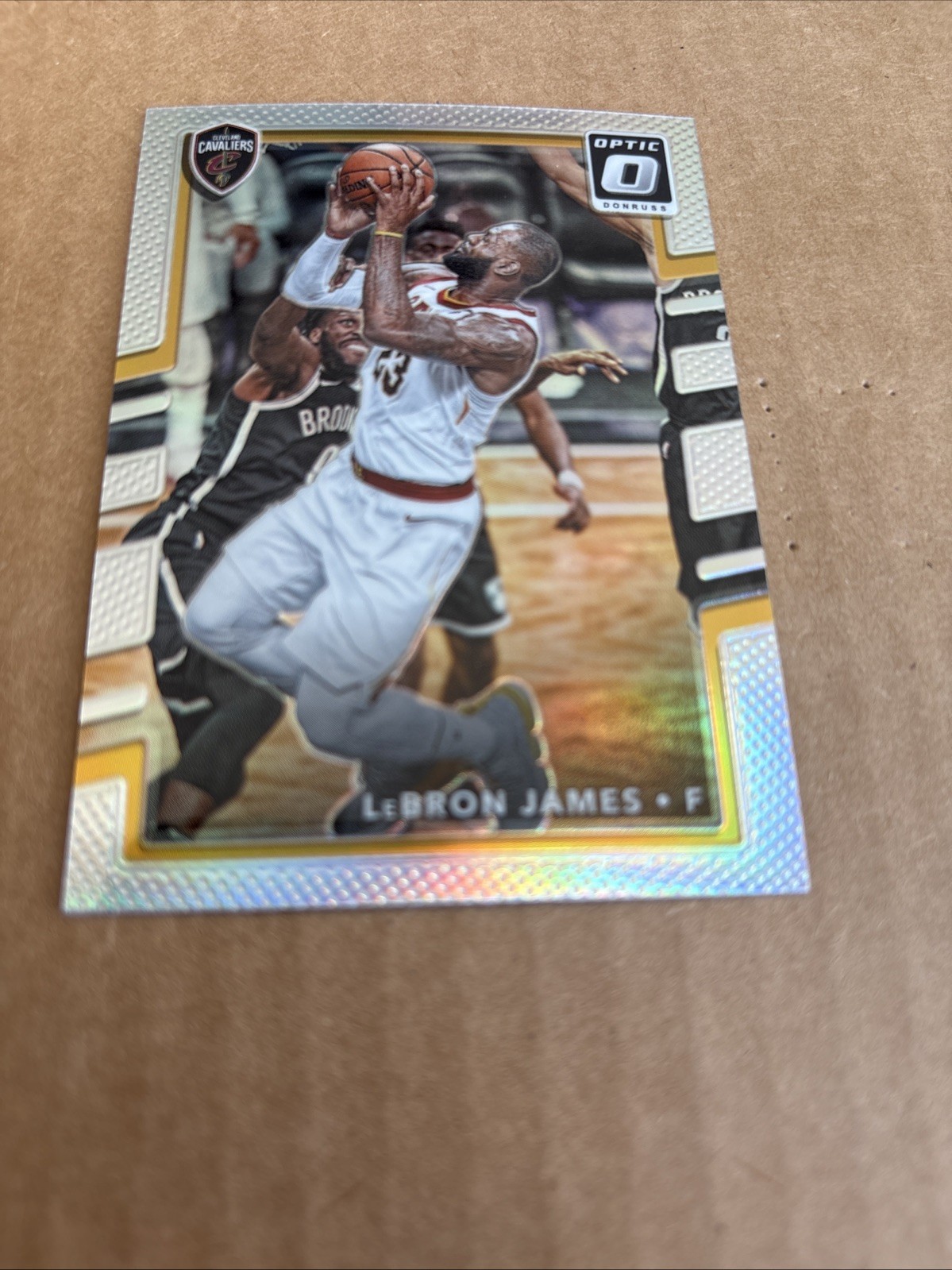 2017-18 Optic SILVER HOLO LeBron James #27 Cavaliers Basketball Card (f5)