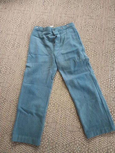 FEDERAL ISSUE PANTS. MEN's SIZE S  ((28" inseam).