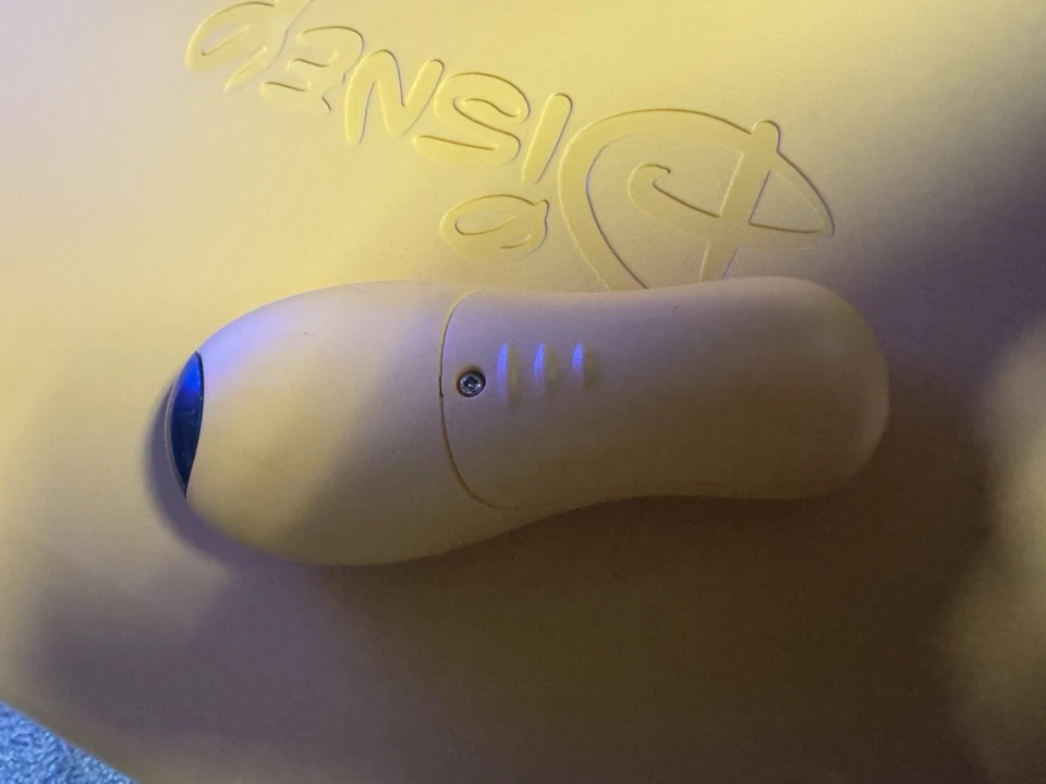 DVD player Disney Winnie The Pooh com controle remoto apenas peças! - Imagem 4 de 4