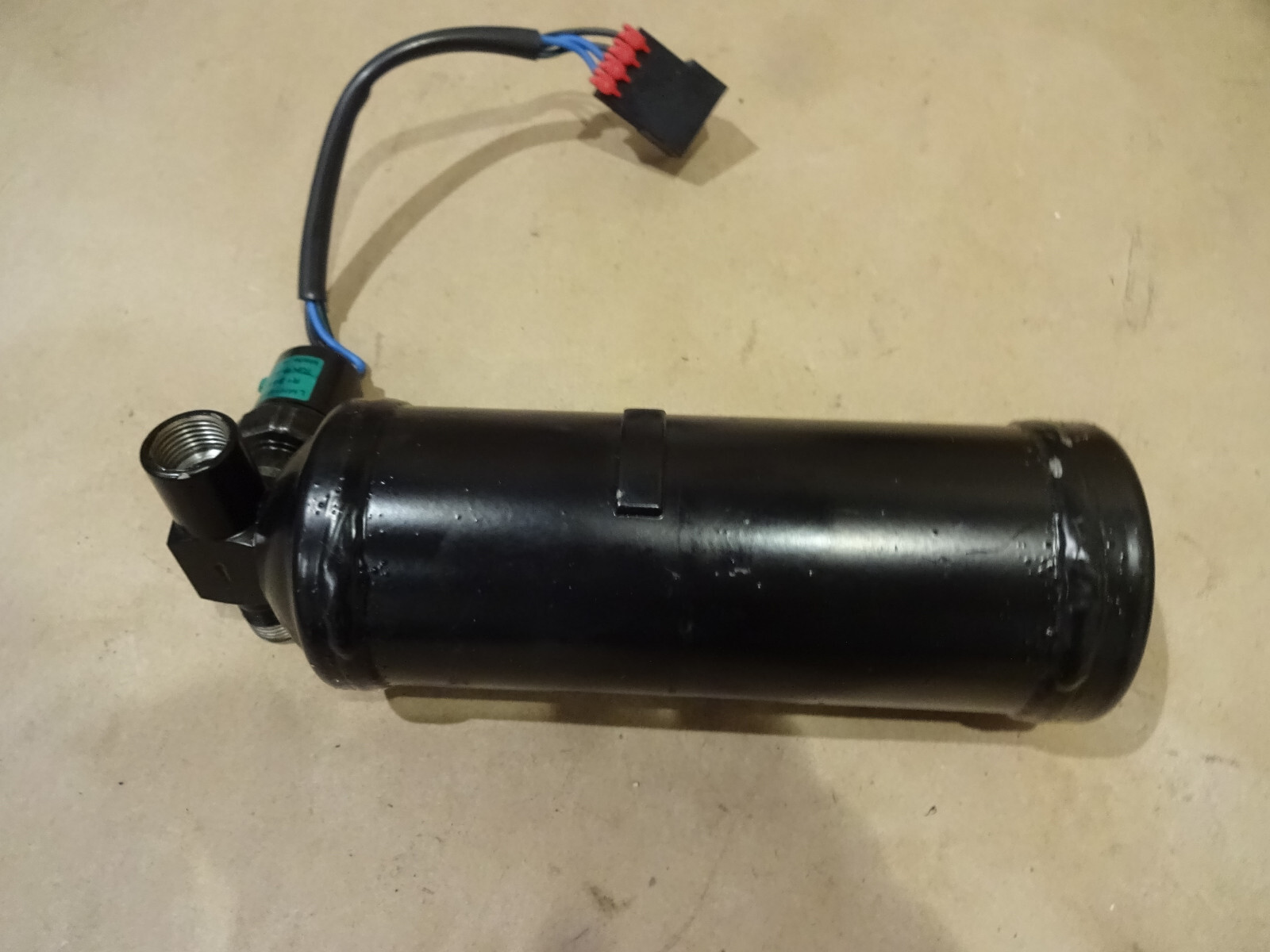 Ferrari 456, 355 - A/C Dryer Bottle With Pressostat - P/N 63934300