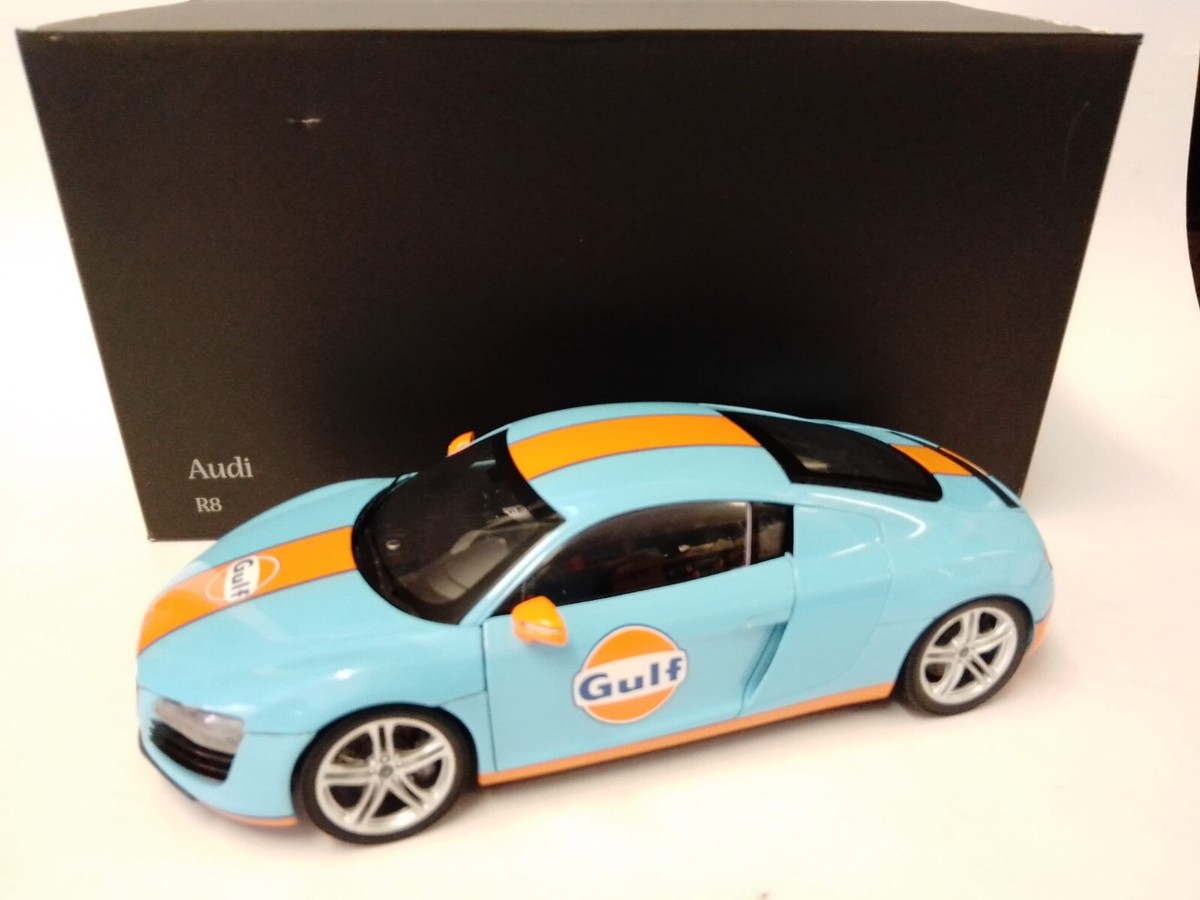 京商 アウディ R8 Gulf 1/18 ミニカー