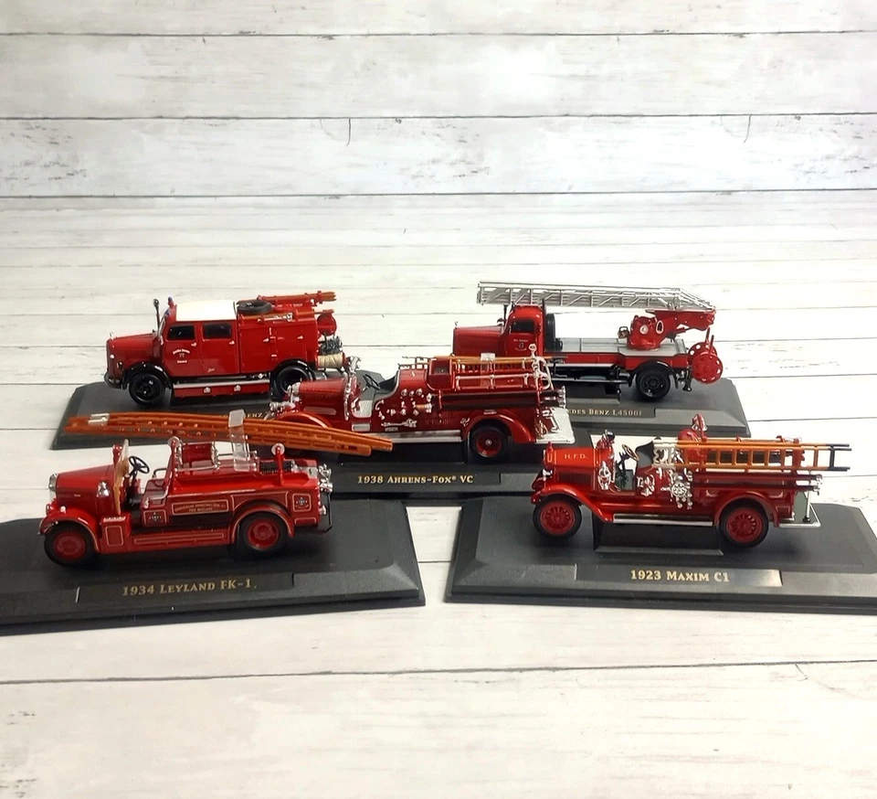 Yat Ming Vintage Metal Die Case Fire Engine Truck 1:43 Signature Series Models - Image 3 of 4