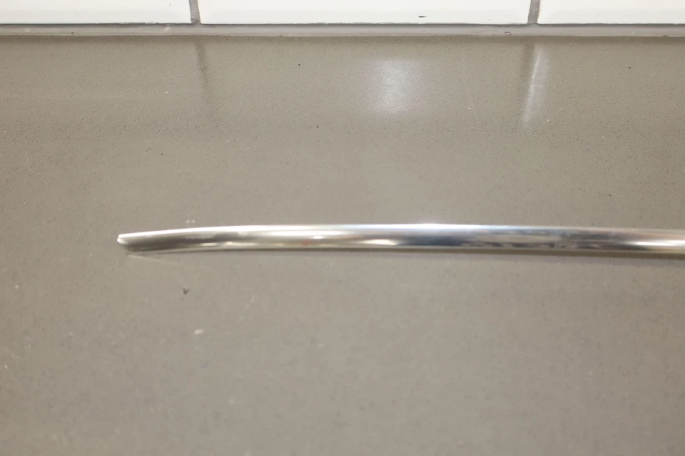 Maybach 57 W240 2007 conductor izquierdo delgado cromado guardabarros moldura Foto 2 de 4