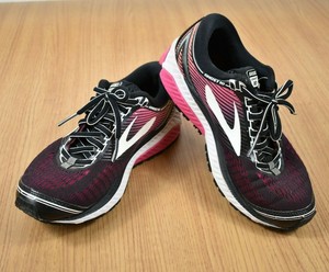 brooks ghost 10 size 5