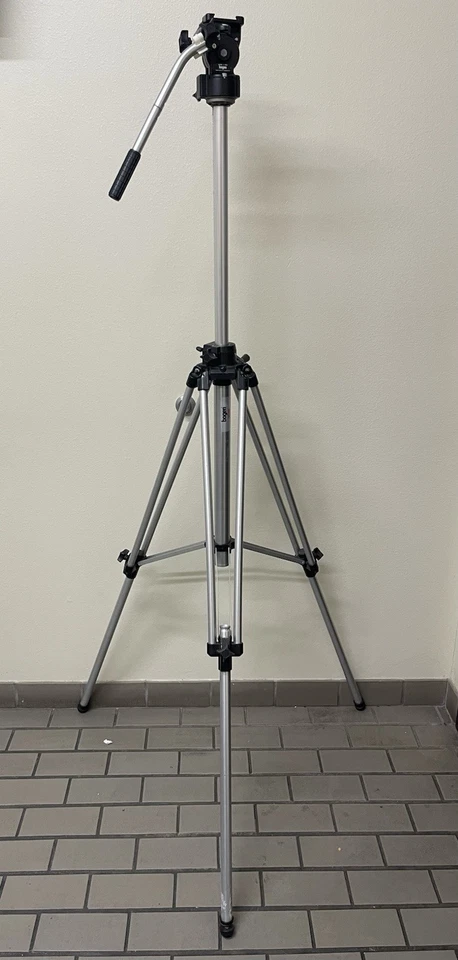 Vintage Bogen 3046 Tripod w/ 3063 Fluid Head Made in Italy Manfrotto Aluminum - Image 4 of 4
