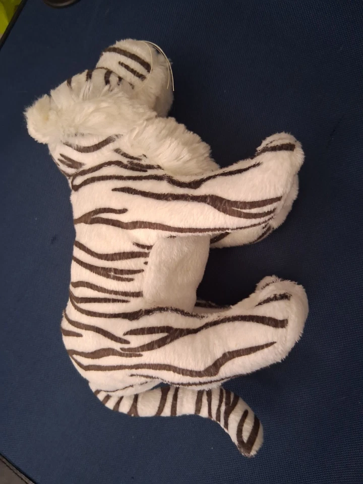 NEW Webkinz White Tiger RARE RETIRED cat HM614 with SEALED CODE - Image 3 of 3
